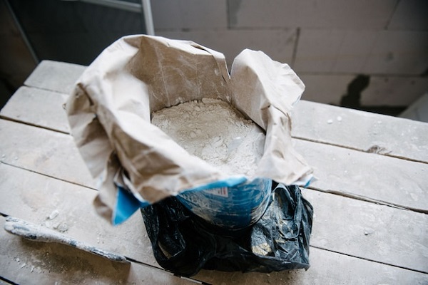 Resealing Open Bags for Maximum Protection